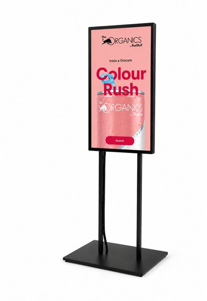 Totem con il gioco Colour Rush personalizzato per The Organics by Red Bull